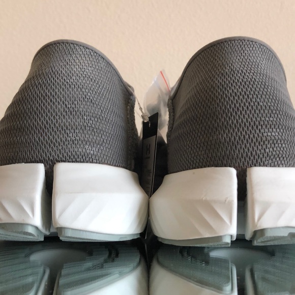 UNDER ARMOUR THREADBORNE RUNNING SHOES - Picture 6 of 6